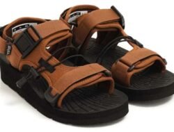 Rekomendasi Sandal Gunung Wanita, Cocok Aktivitas Outdoor