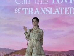 Intip Dua Konsep Gaya Go Youn Jung di Fan Meet Jakarta