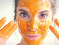 Masker Madu Wajah Rahasia Kulit Glowing dalam 7 Hari di Rumah