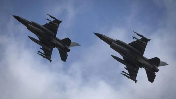 6 Jet F-16 Turki