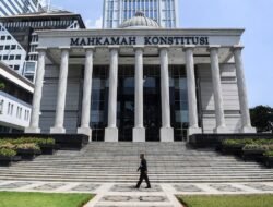 Pasal Suami Cari Materi Digugat ke MK Hak Perempuan Terancam?