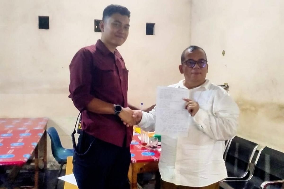 Pemotor Lawan Arah
