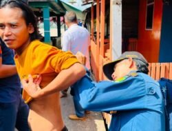 Monyet Serang 10 Warga Inhil, Tim Gabungan Sisir Kolong Rumah